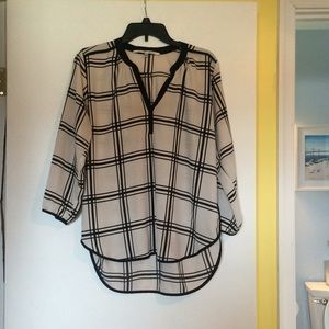 (3 for 15) HOT DEAL $$ 3/4 sleeve work top